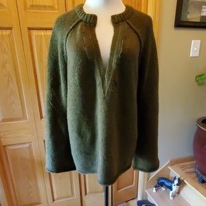 Free People sweater sz S green bell sleeves